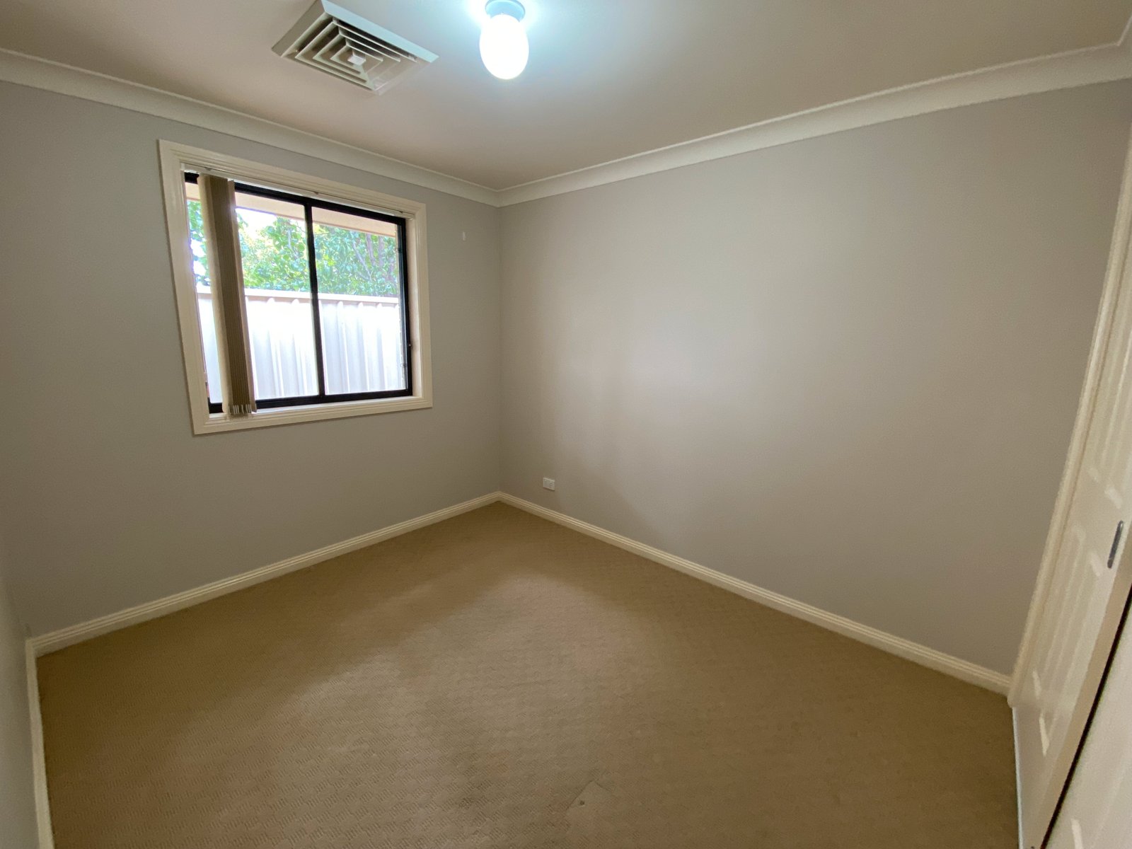 33 Warrah Drive CALALA 5