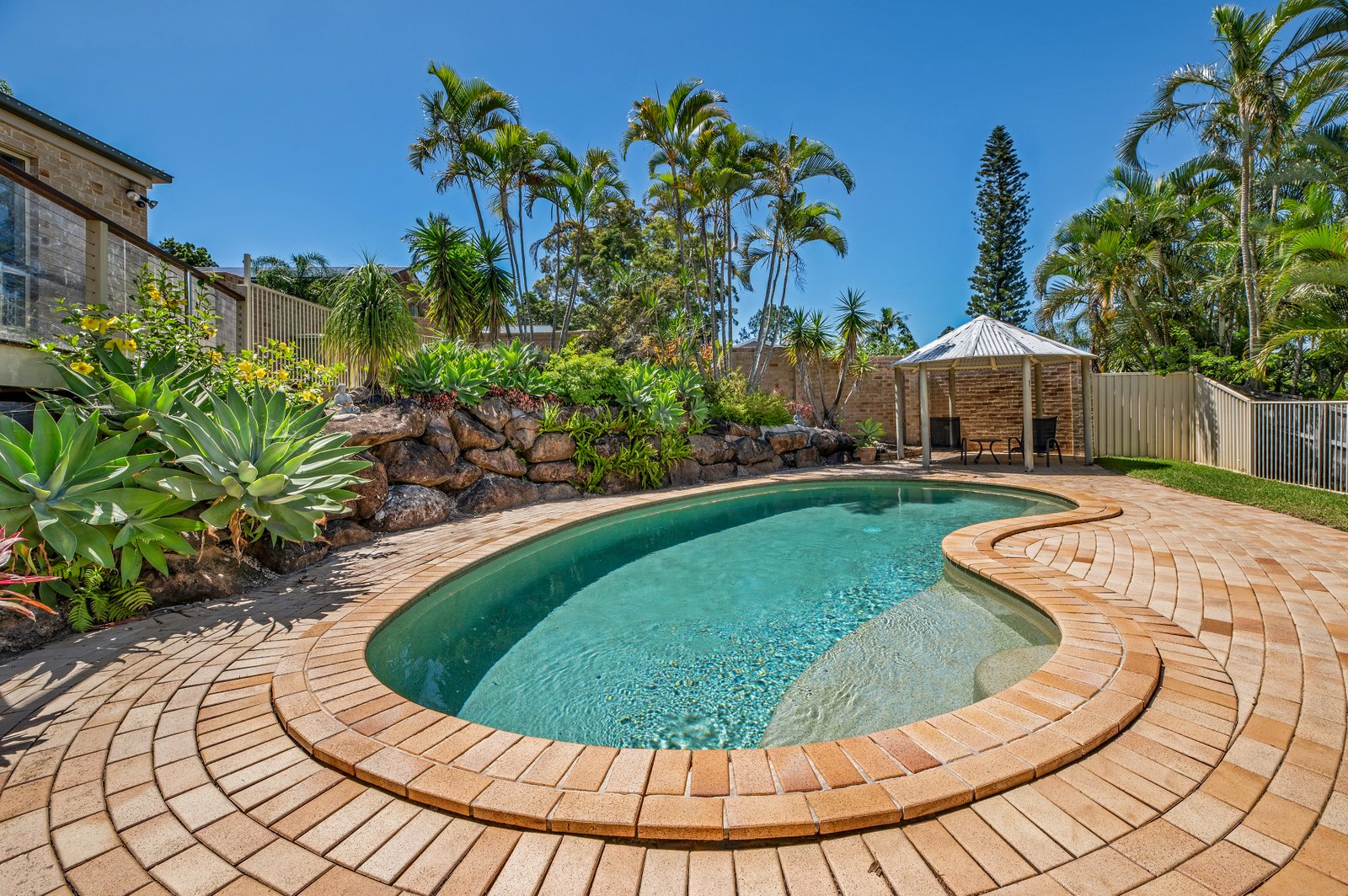 33 Warrungen Way ASHMORE 3