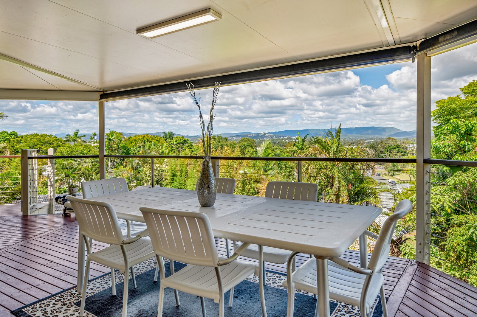 33 Warrungen Way ASHMORE 5