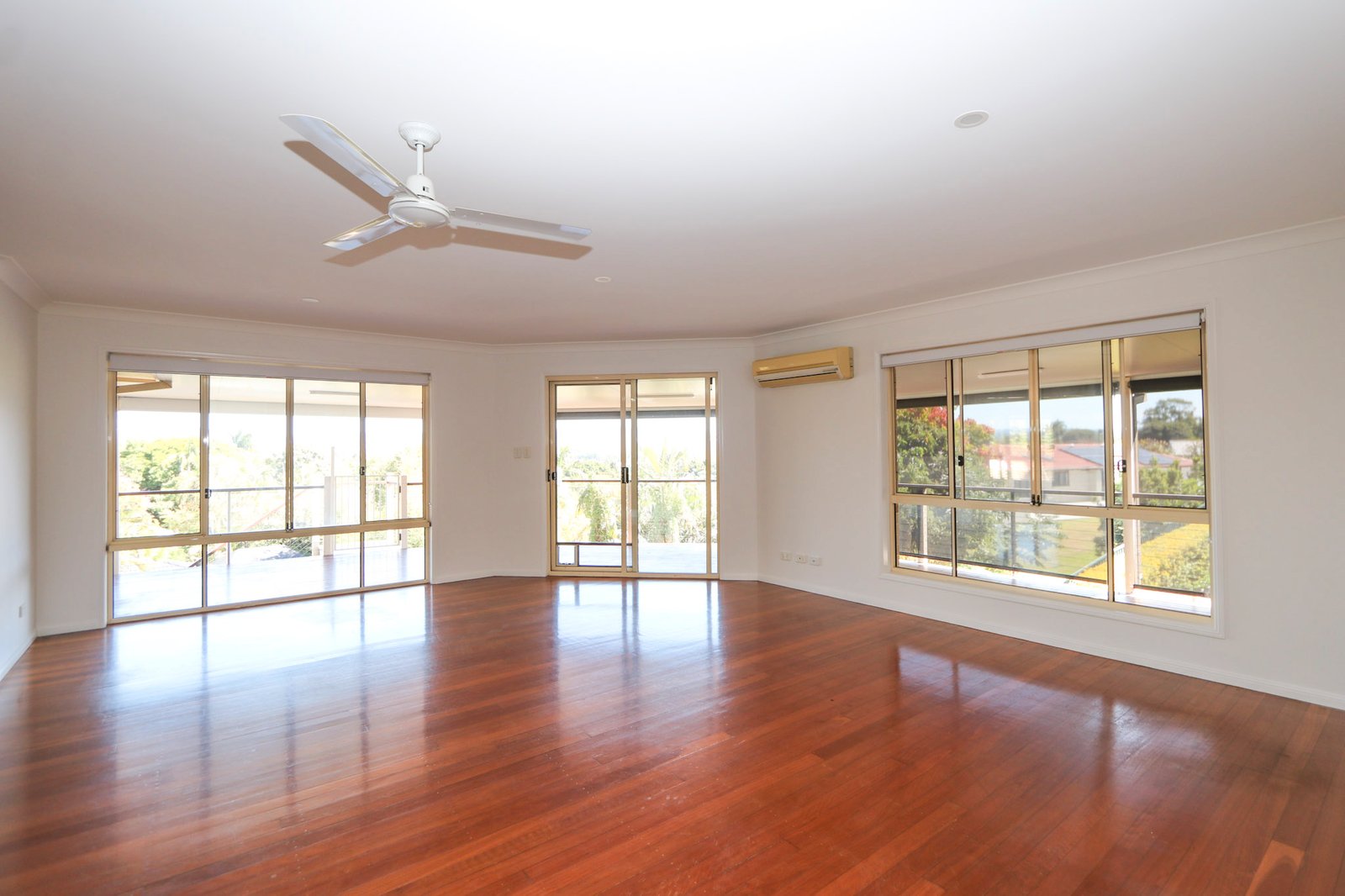 33 Warrungen Way ASHMORE 5