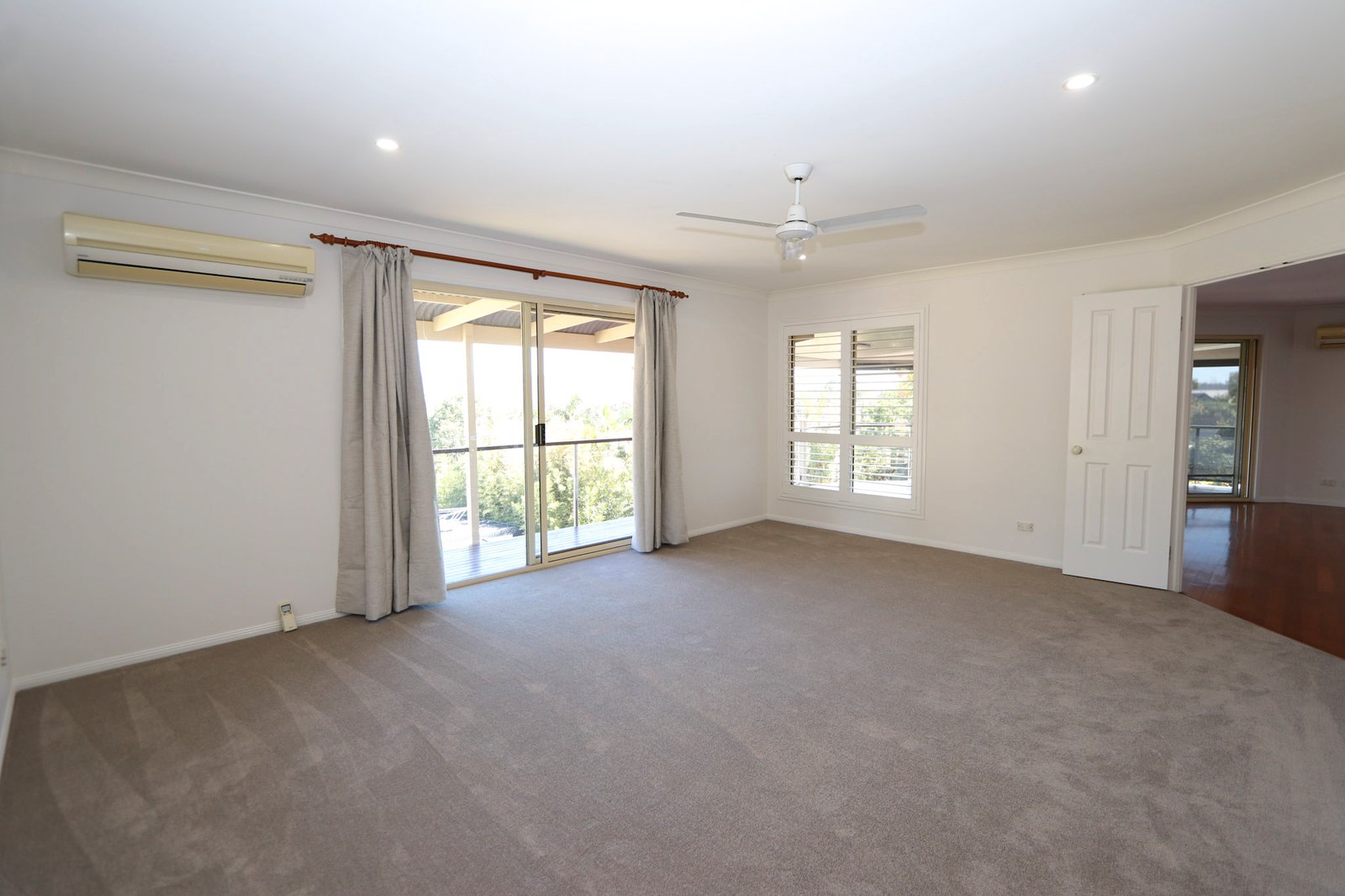 33 Warrungen Way ASHMORE 9