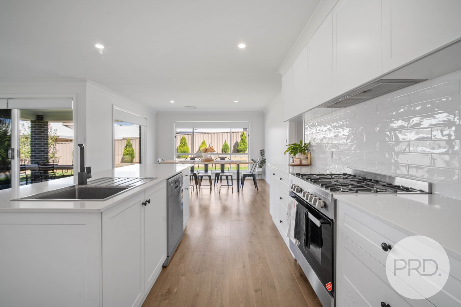 33 Watson Boulevard LLOYD 5