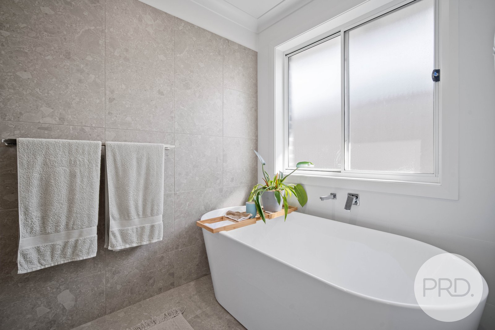 33 Watson Boulevard LLOYD 15