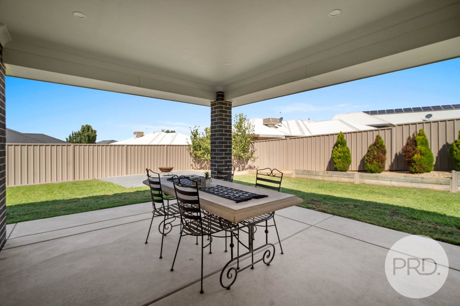 33 Watson Boulevard LLOYD 17