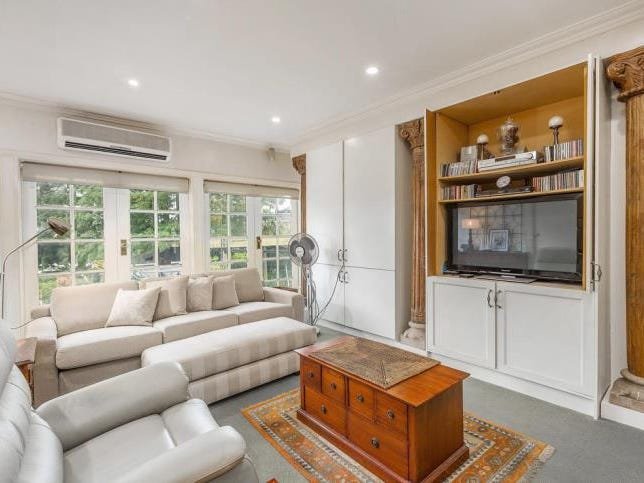 Gallery: 33 Wattle Street