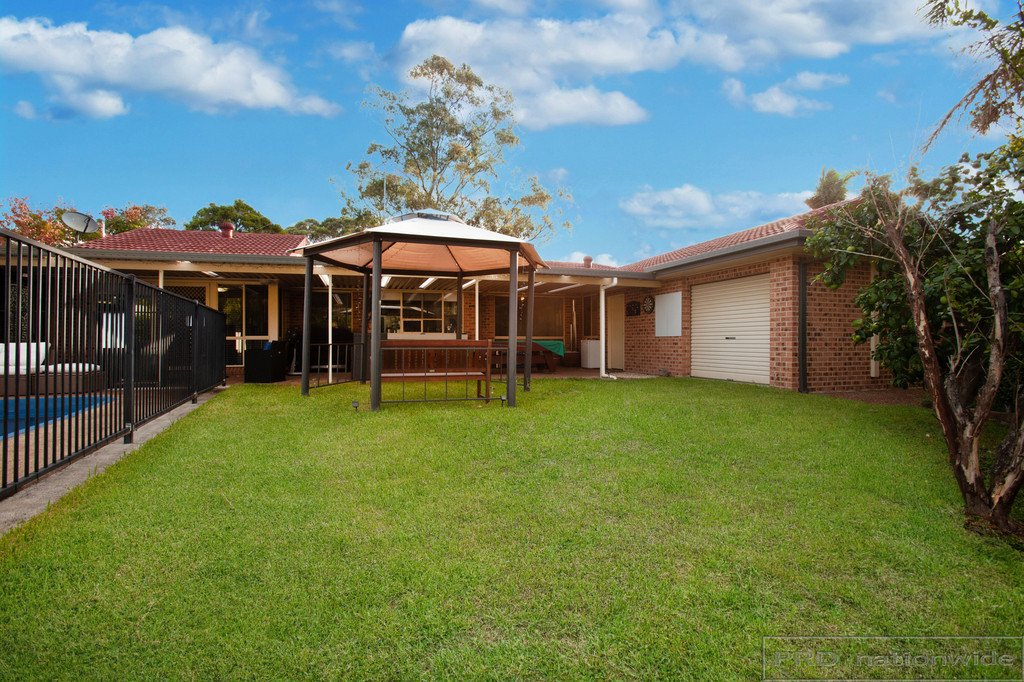 33 Welwin Crescent THORNTON 2