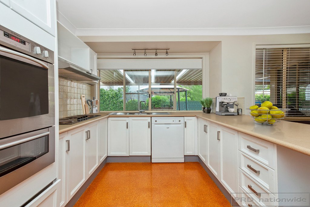 33 Welwin Crescent THORNTON 9