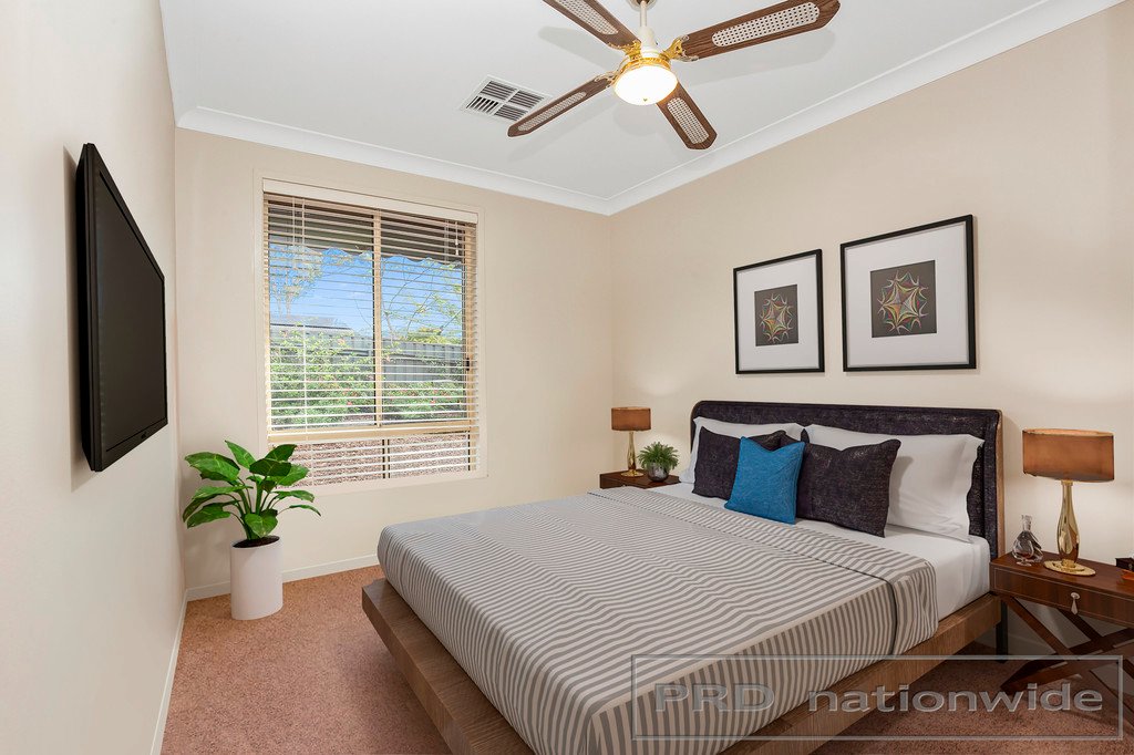 33 Welwin Crescent THORNTON 14