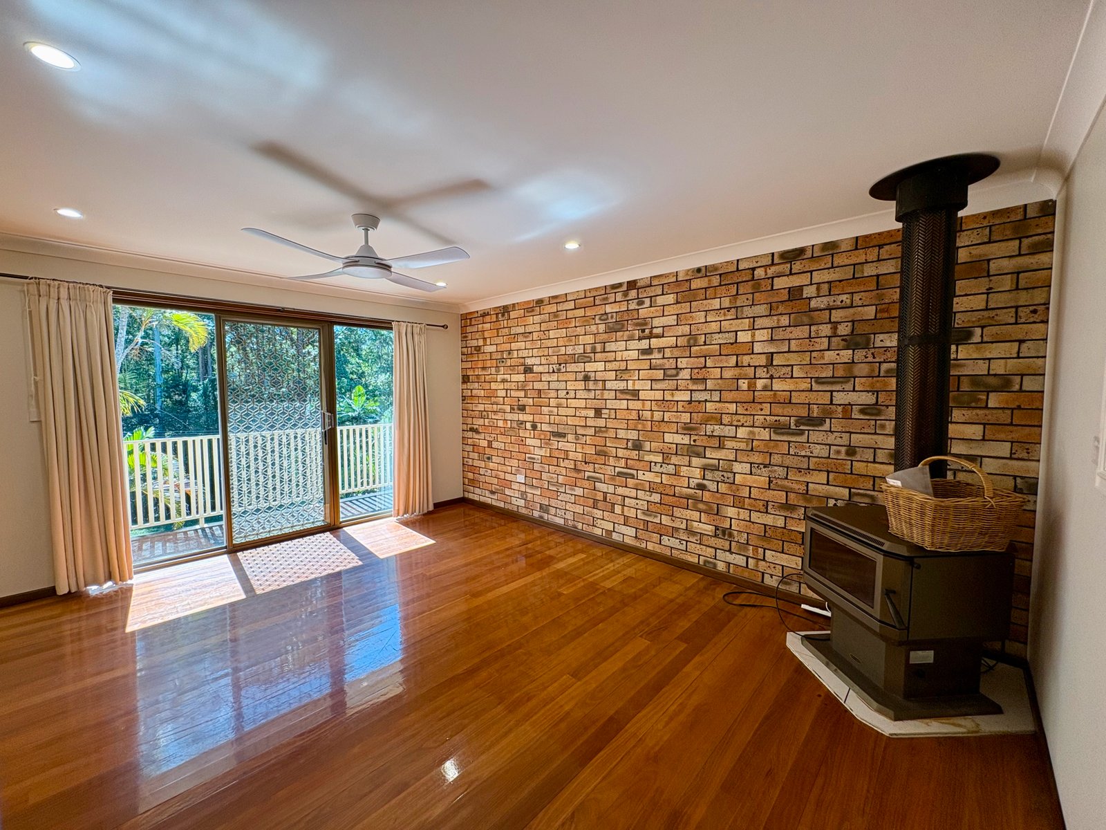 33 Wentworth Avenue COFFS HARBOUR 2