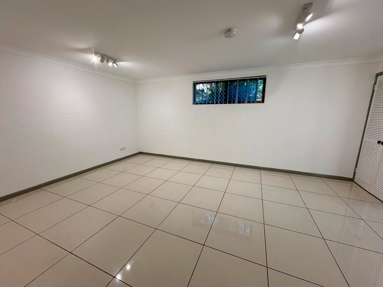 33 Wentworth Avenue COFFS HARBOUR 9