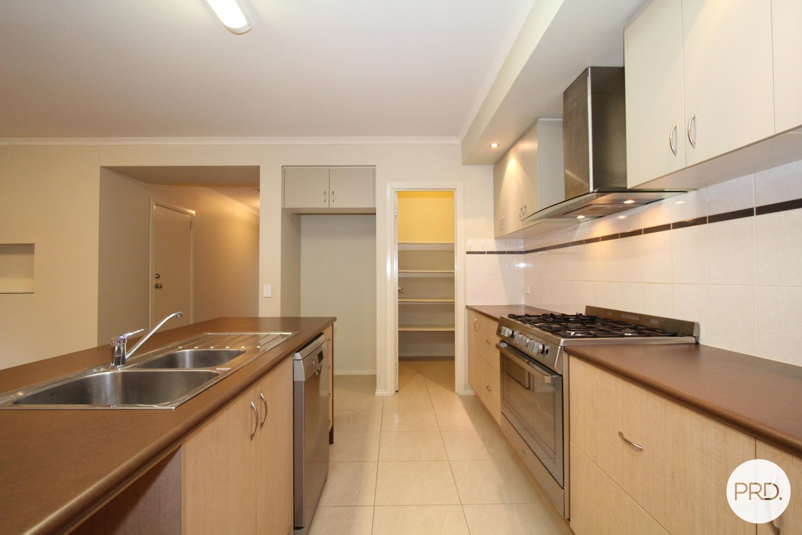 33 Windermere Way CARDIGAN VILLAGE 2