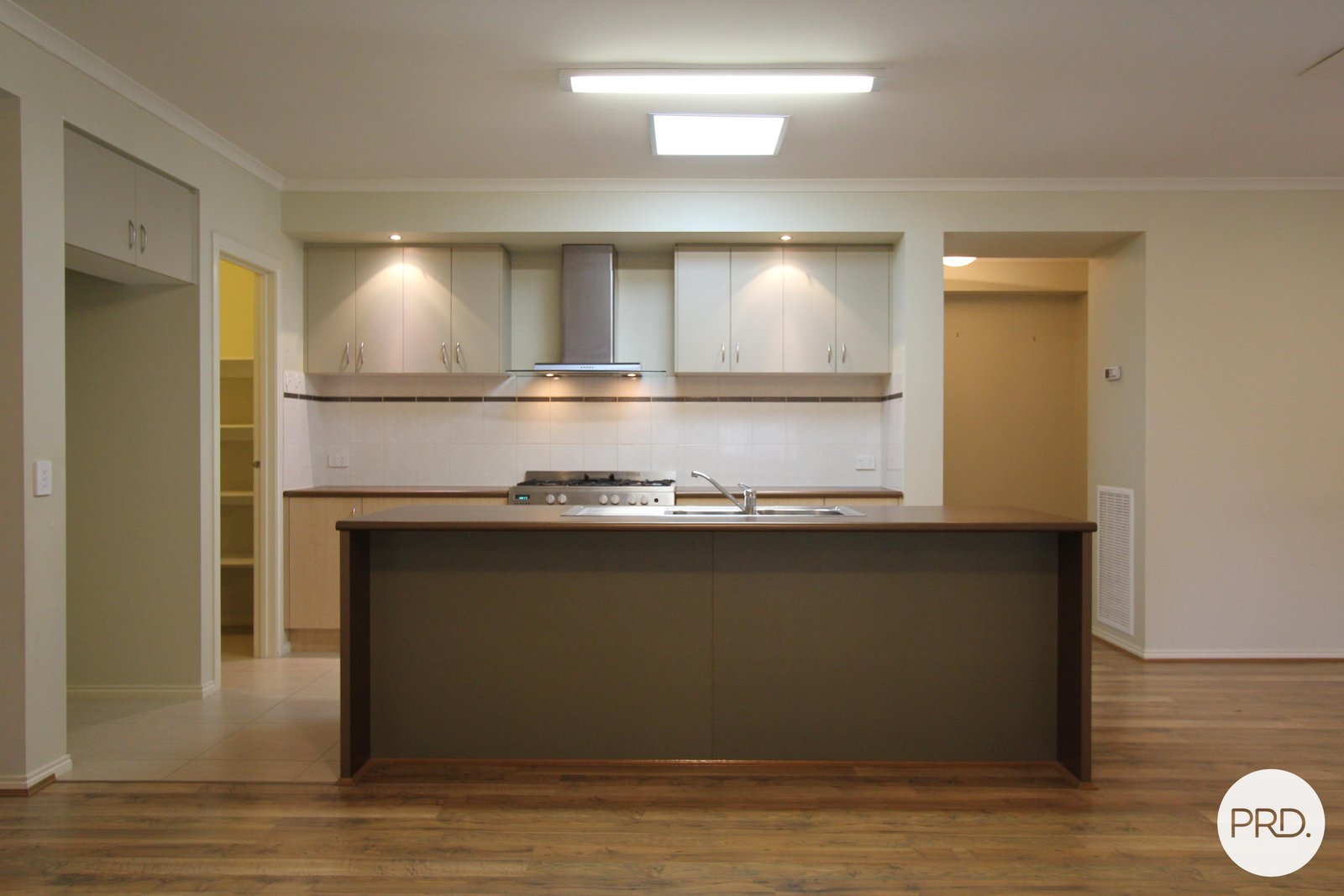 33 Windermere Way CARDIGAN VILLAGE 3