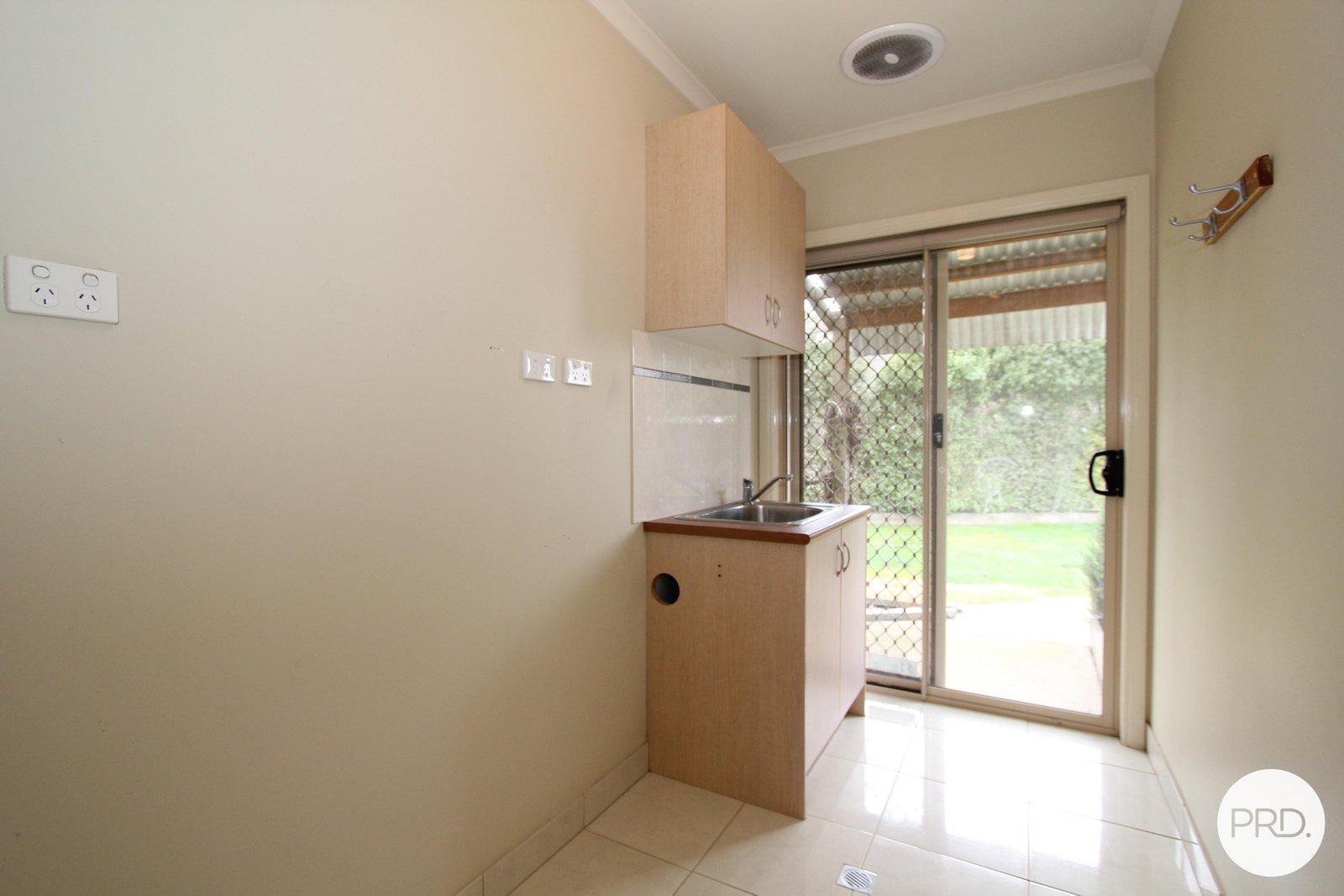 33 Windermere Way CARDIGAN VILLAGE 16