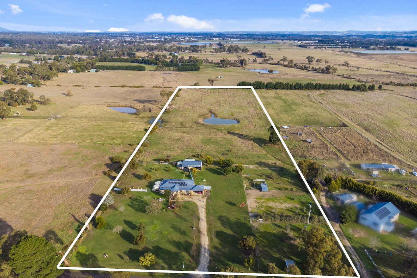 Real Estate and Property in 33 Wolfe Road, Kyneton, VIC