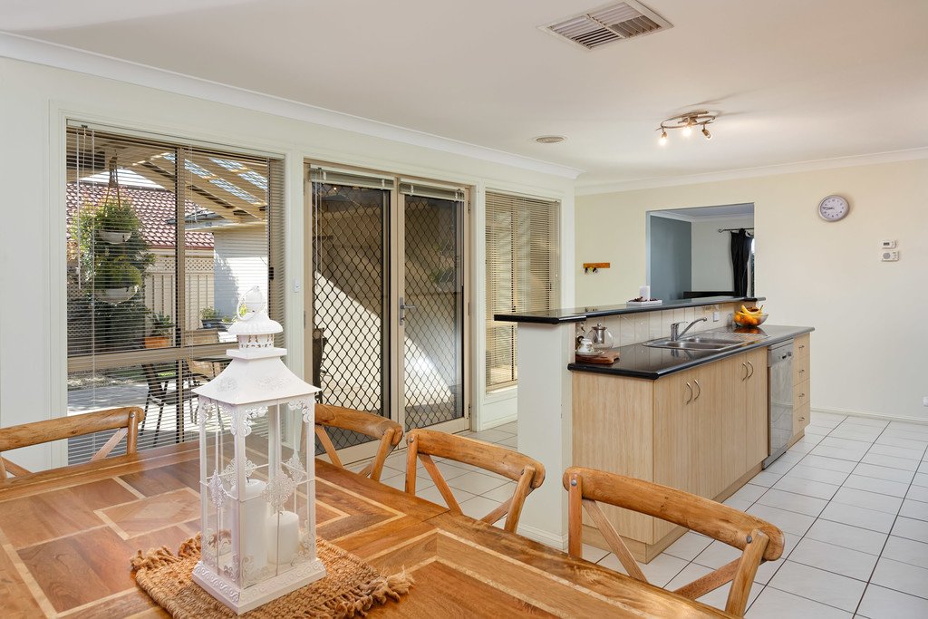 33 Womboin Crescent GLENFIELD PARK 4