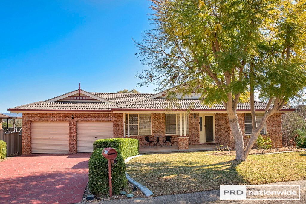 33 Woodbry Crescent TAMWORTH 1