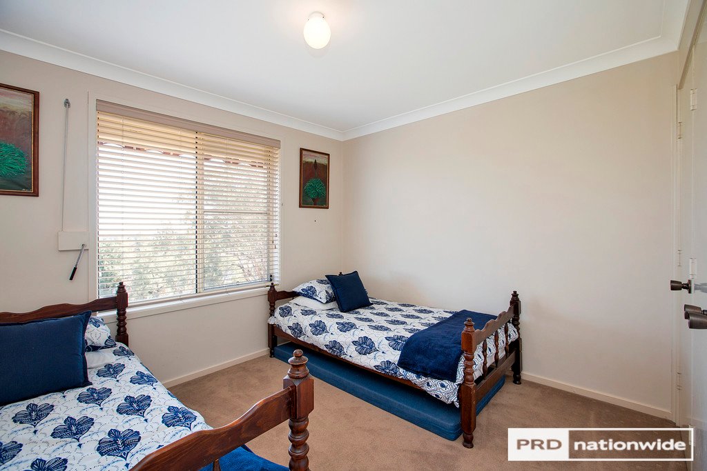 33 Woodbry Crescent TAMWORTH 10