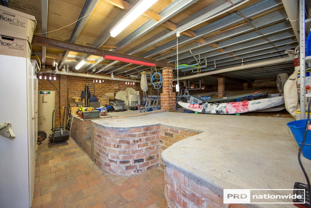 33 Woodbry Crescent TAMWORTH 19