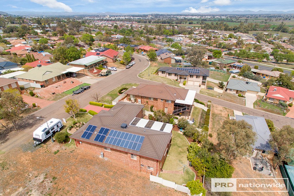 33 Woodbry Crescent TAMWORTH 22