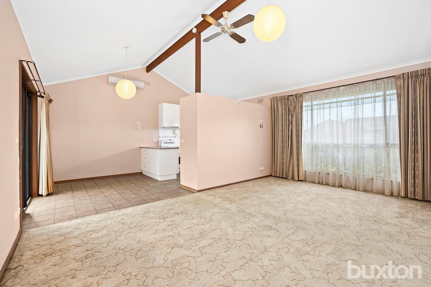 Gallery: 33 Woodland Drive