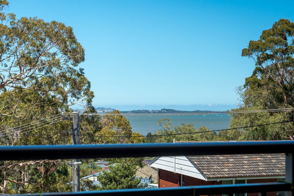 33 Wybalena Avenue KOONAWARRA 6