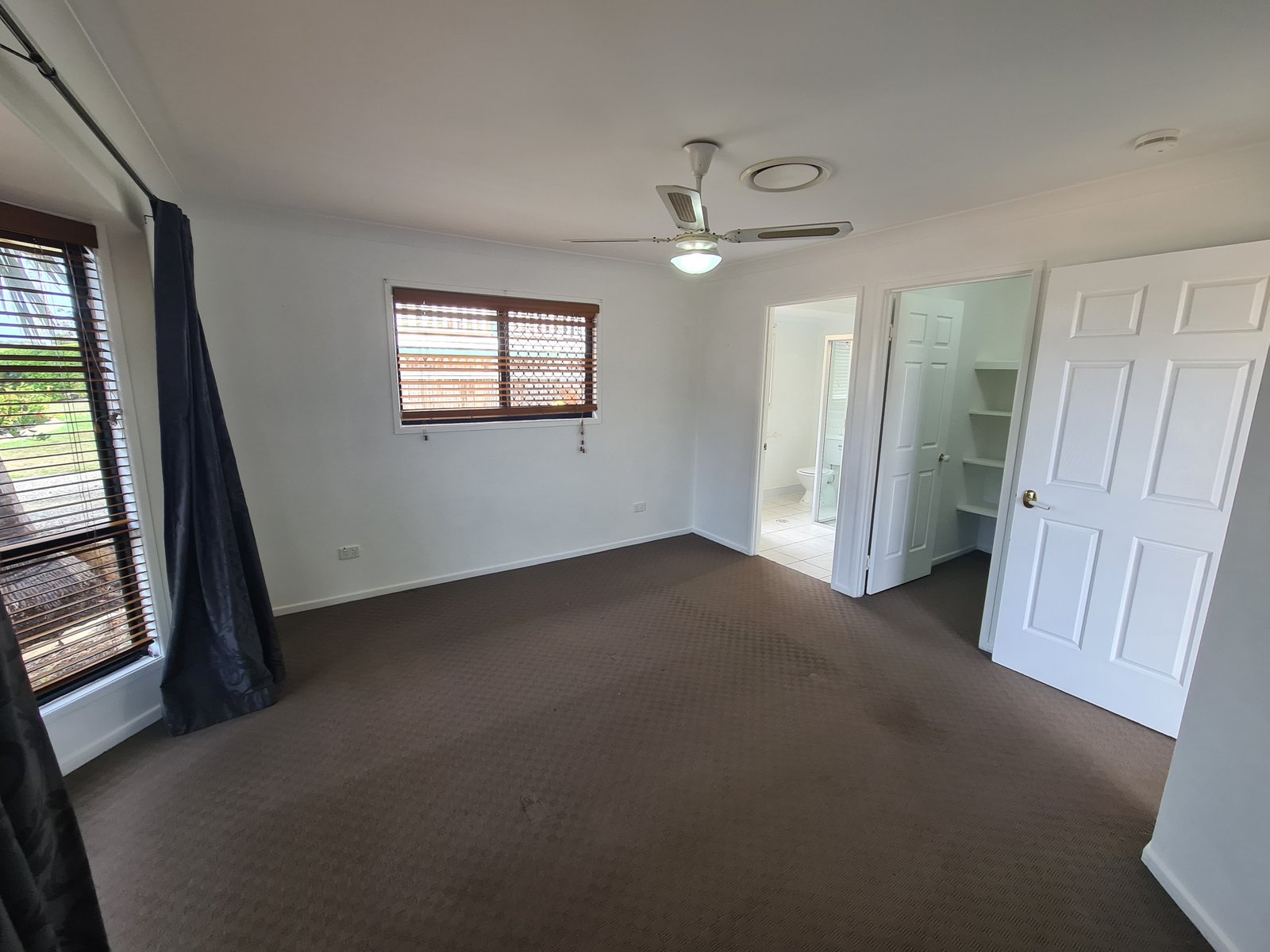 33 WYNDHAM Avenue BOYNE ISLAND 6