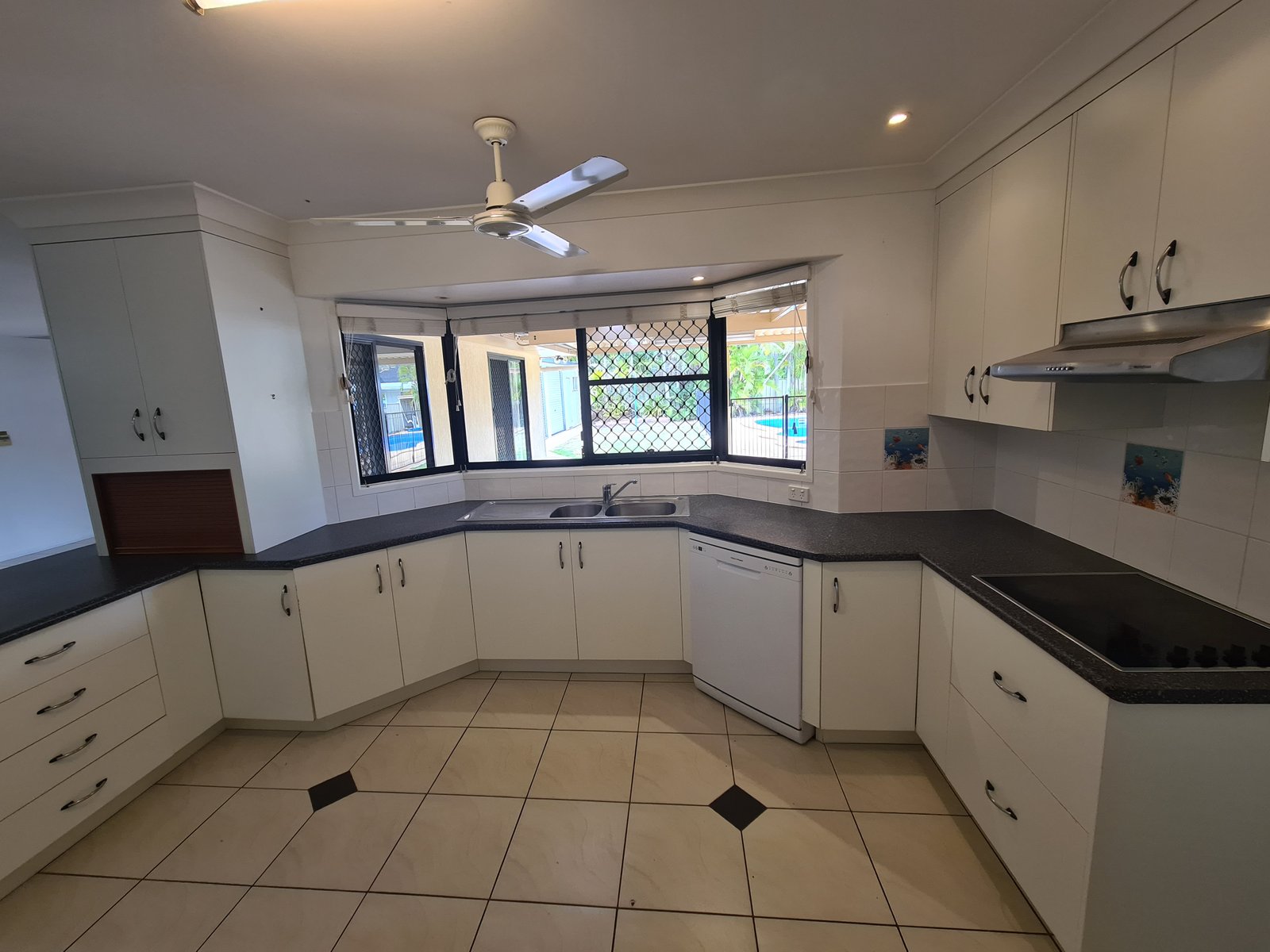 33 WYNDHAM Avenue BOYNE ISLAND 12