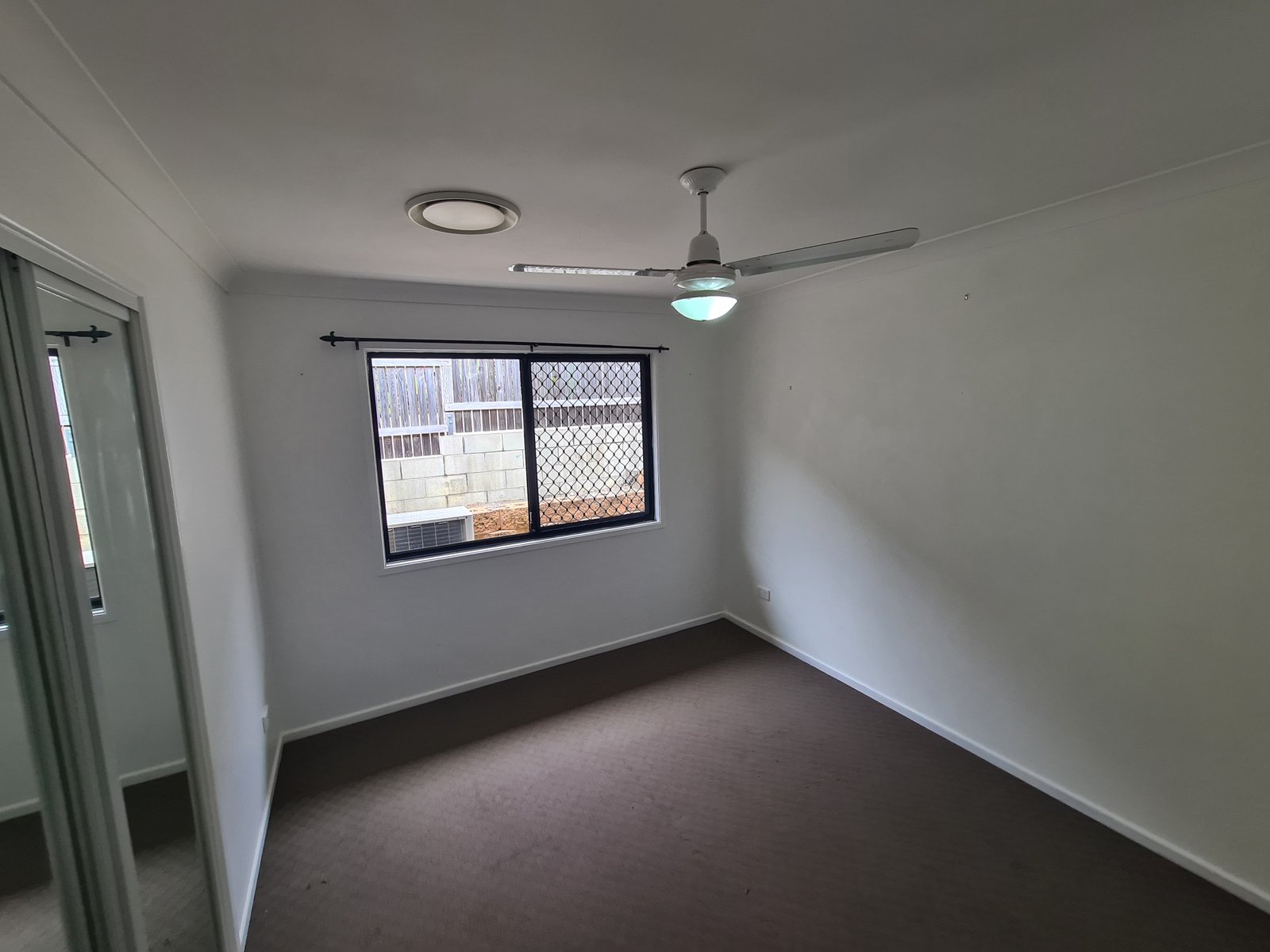 33 WYNDHAM Avenue BOYNE ISLAND 20