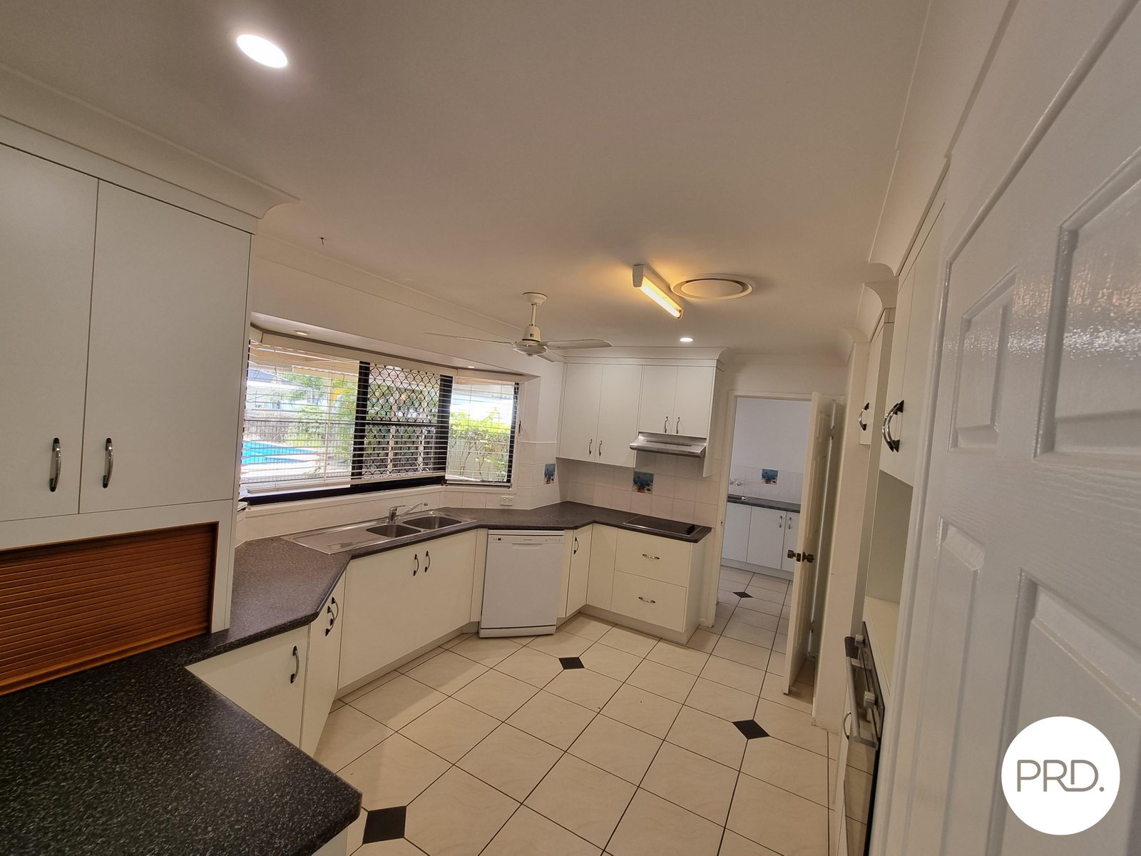 33 Wyndham Avenue BOYNE ISLAND 3