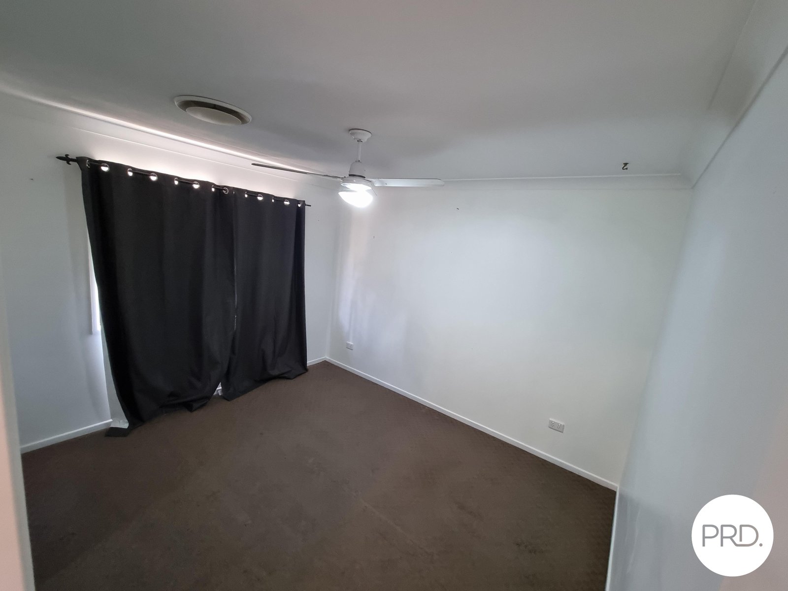 33 Wyndham Avenue BOYNE ISLAND 18