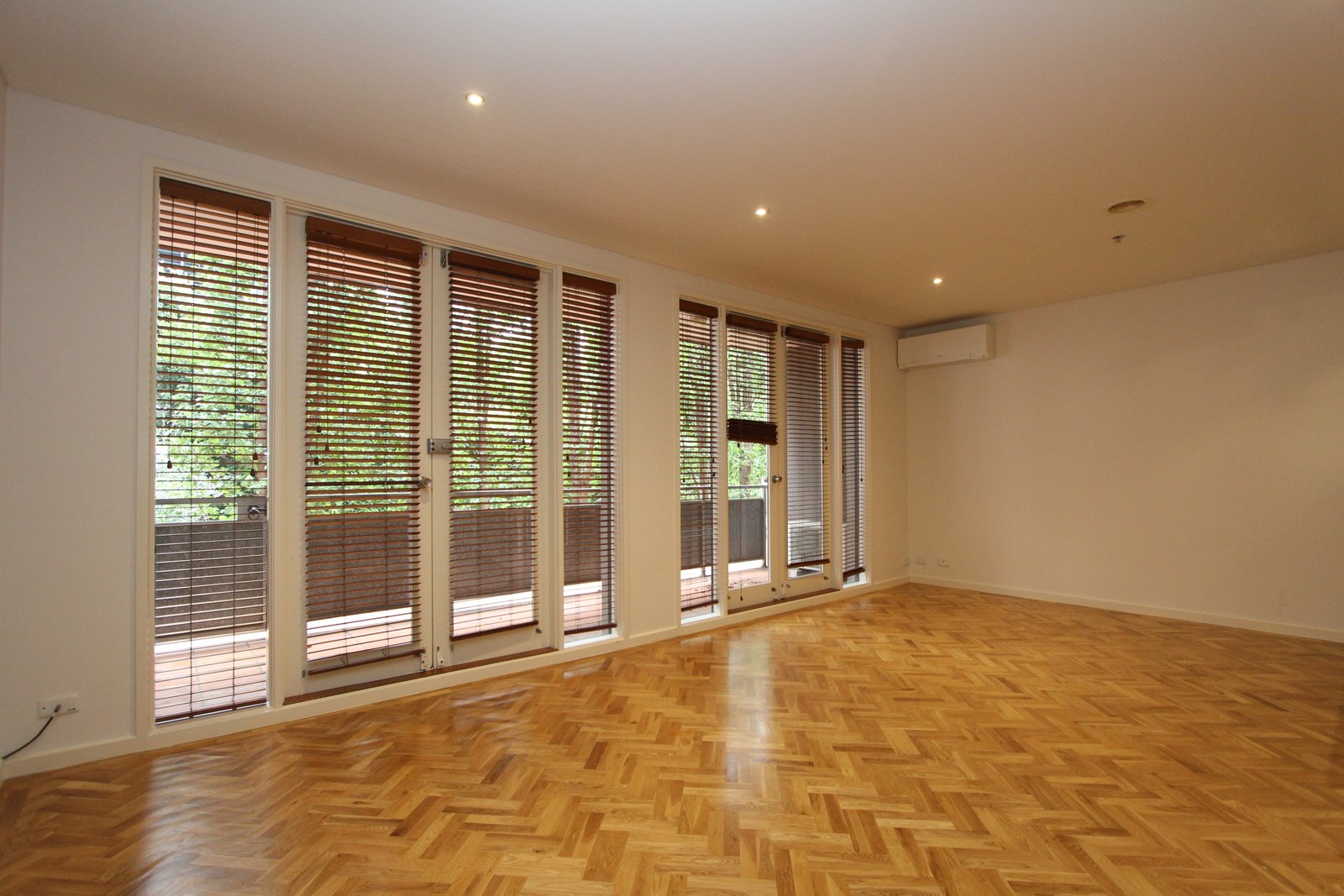 Real Estate and Property in 3/30-32 Broadway, Elwood, VIC