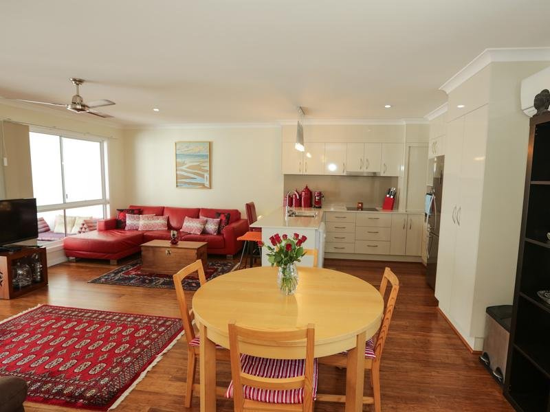 3/30 BEACH Avenue TANNUM SANDS 7