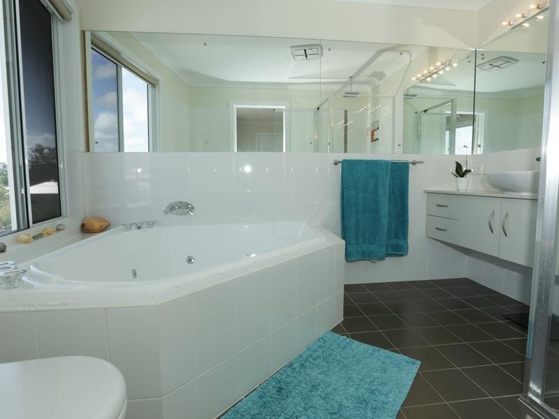 3/30 BEACH Avenue TANNUM SANDS 10