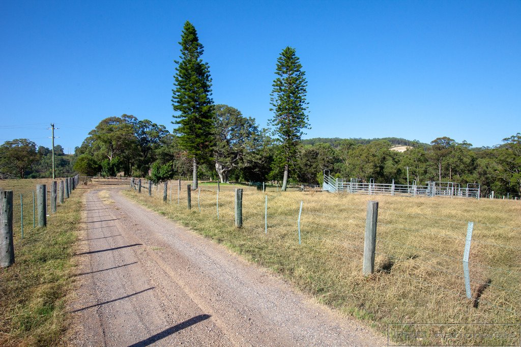 330 Black Hill Road BLACK HILL 1