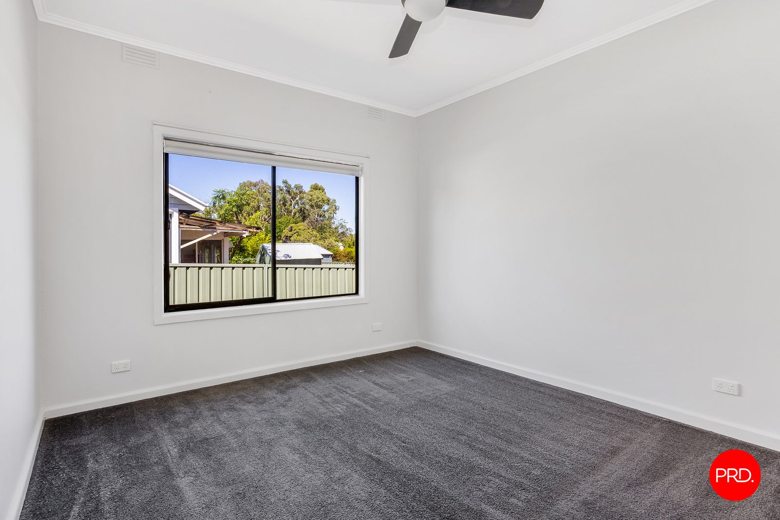 330 High St  KANGAROO FLAT 6