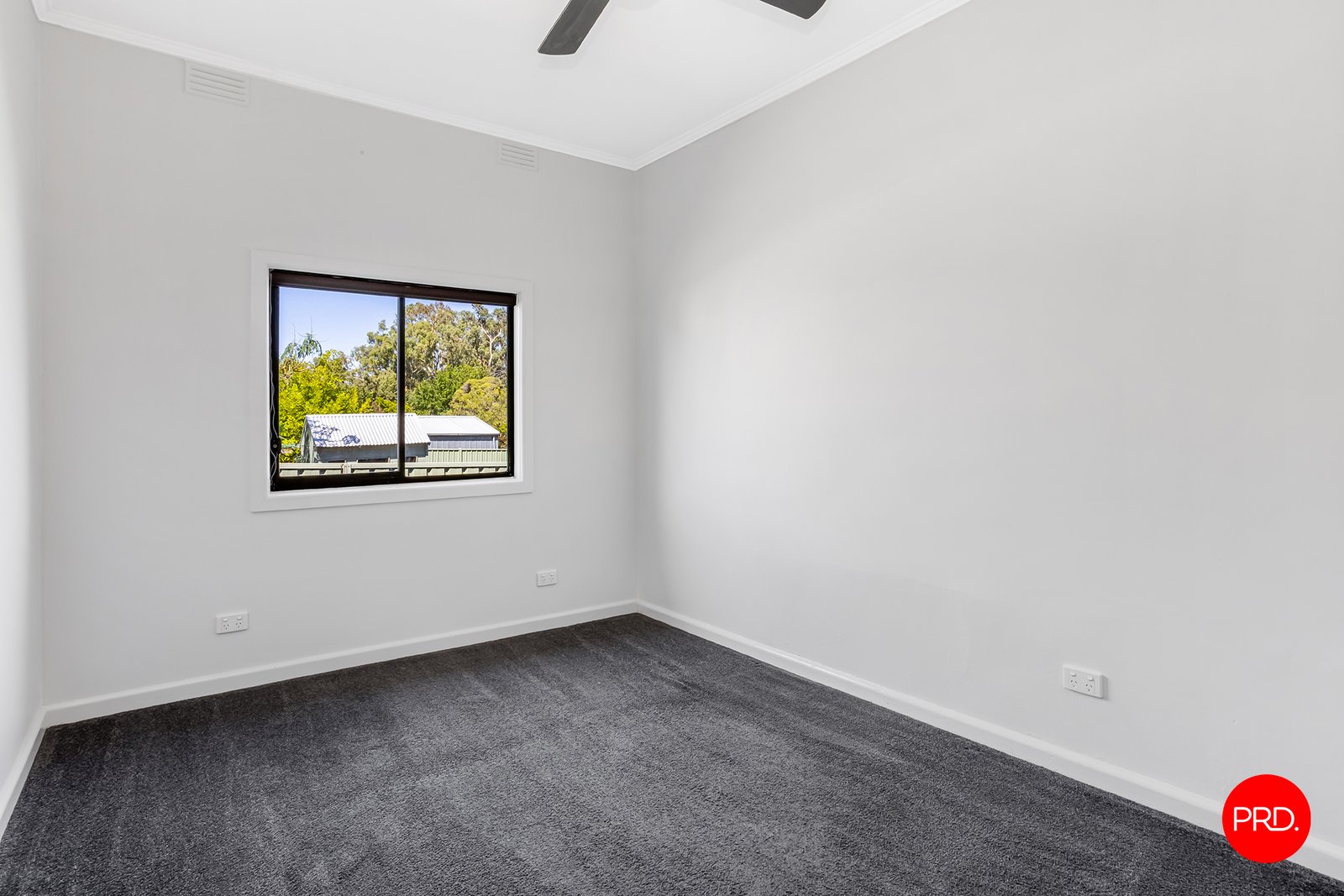 330 High St  KANGAROO FLAT 7