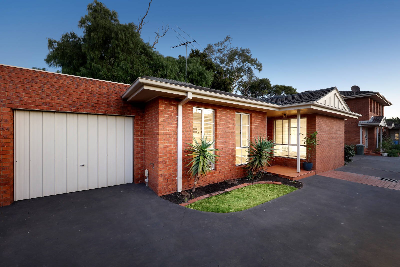 3/30 Ludstone Street, Hampton
