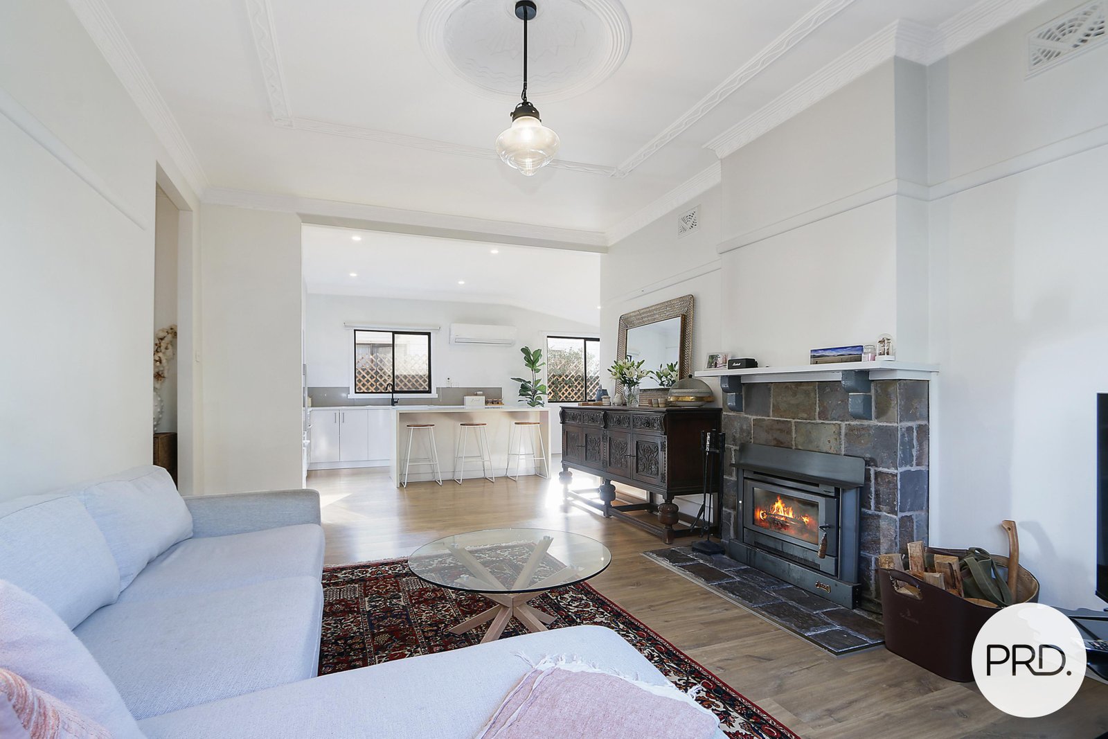 330 Macauley Street SOUTH ALBURY 3