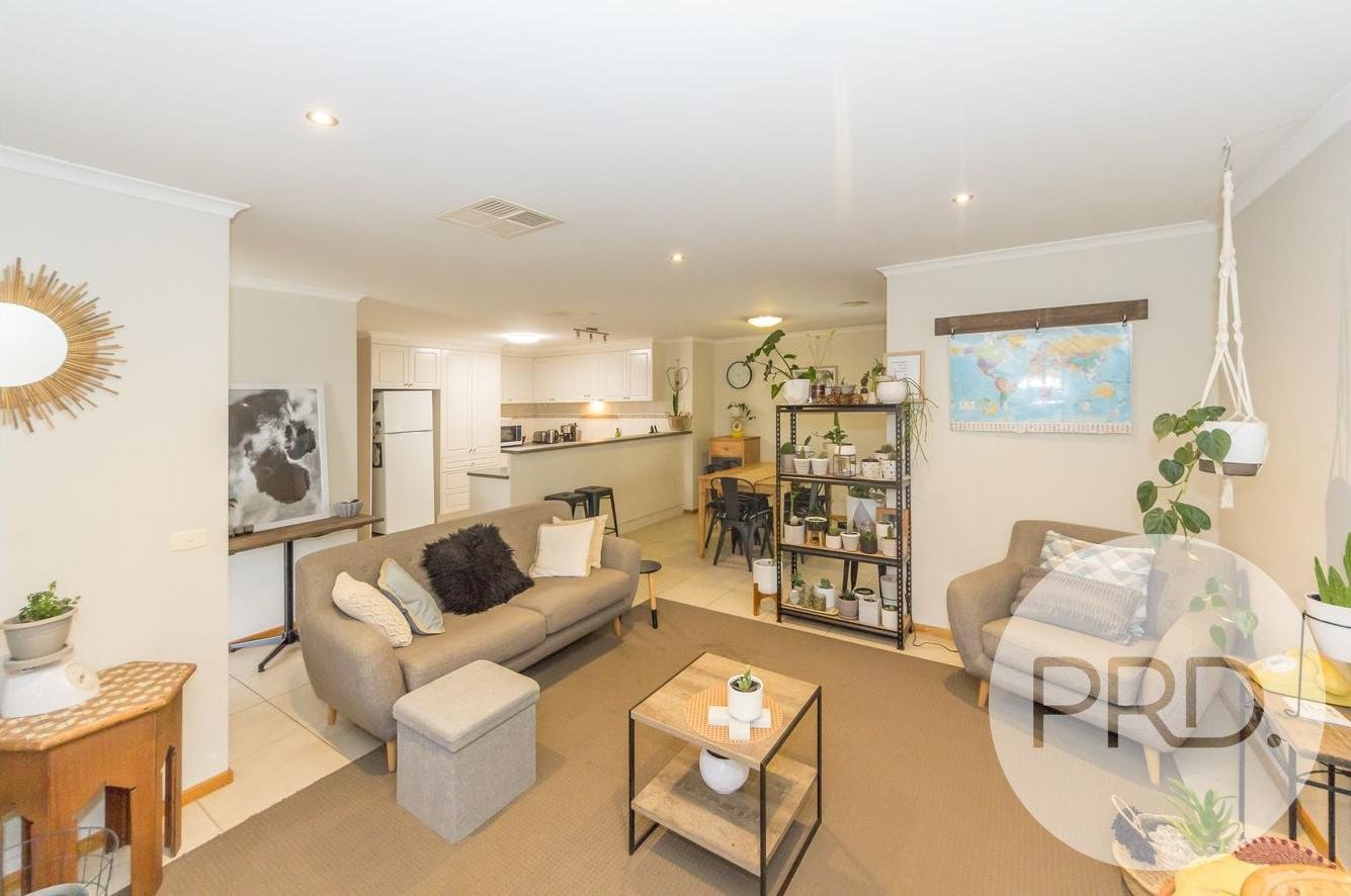 3/30 Thorneycroft Avenue WODONGA 5