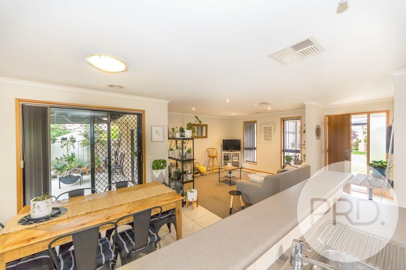 3/30 Thorneycroft Avenue WODONGA 4