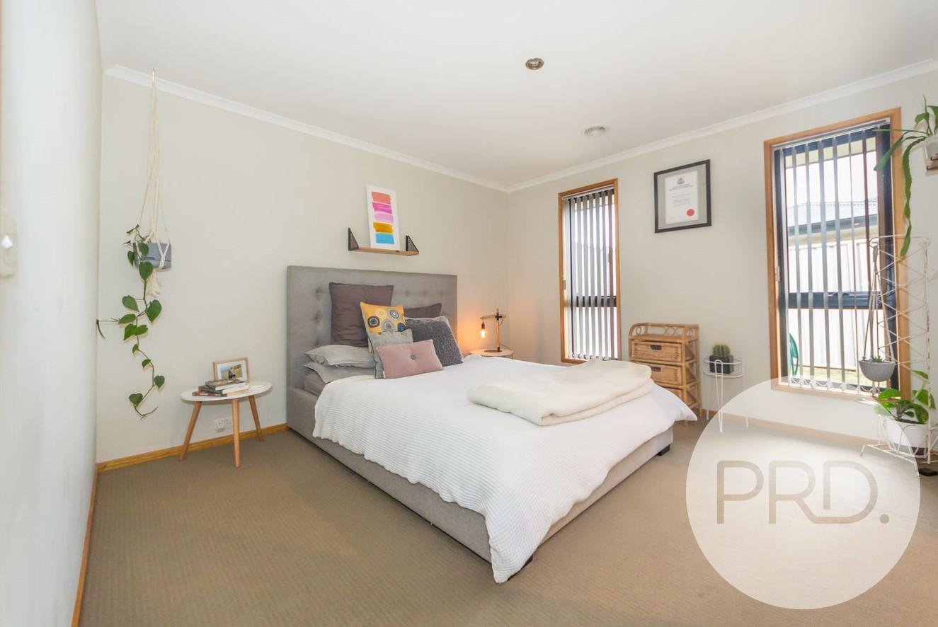 3/30 Thorneycroft Avenue WODONGA 8