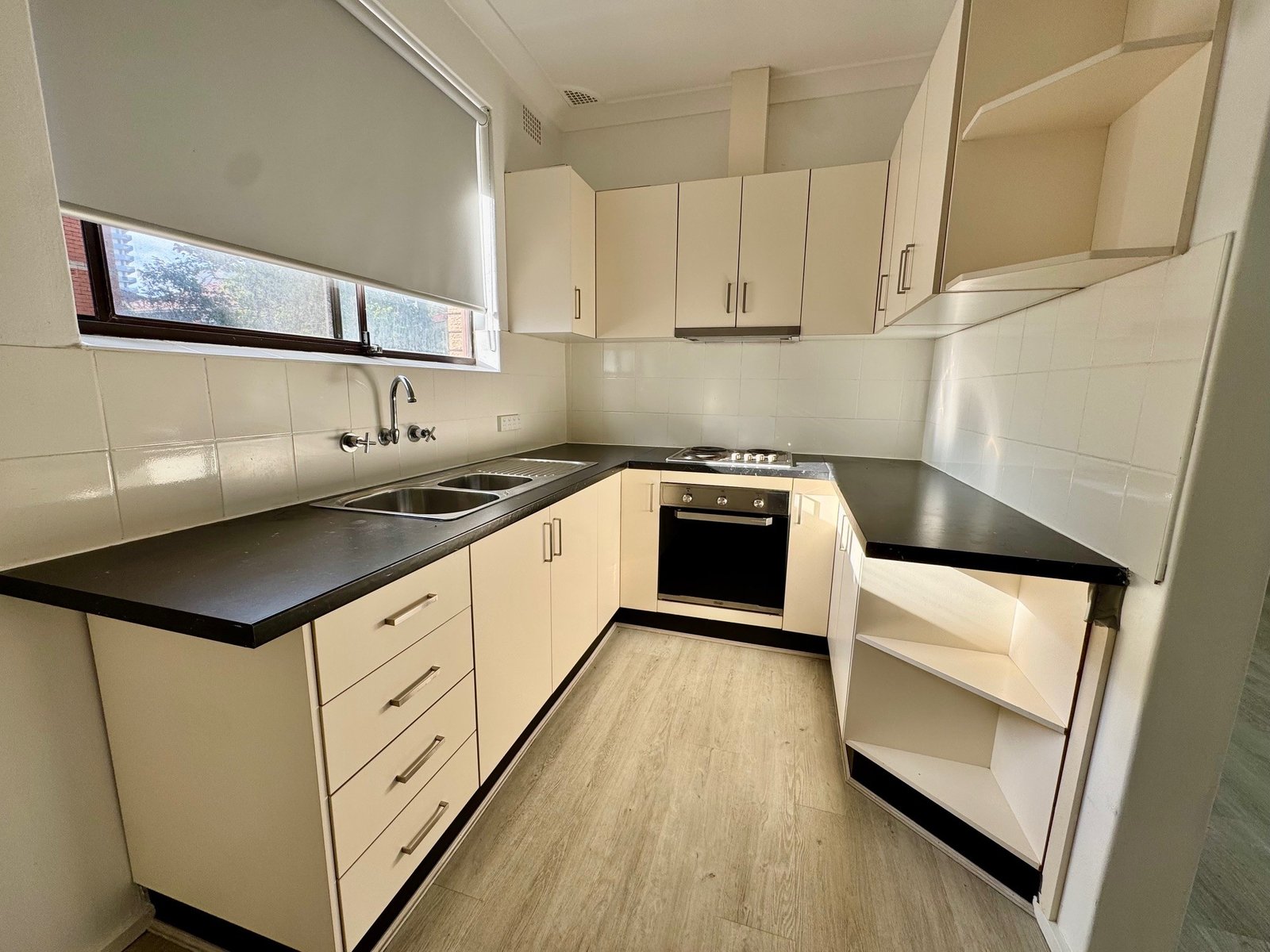 3/30 Woids Avenue HURSTVILLE 2
