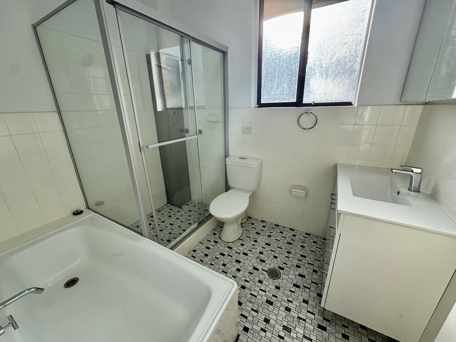 3/30 Woids Avenue HURSTVILLE 6