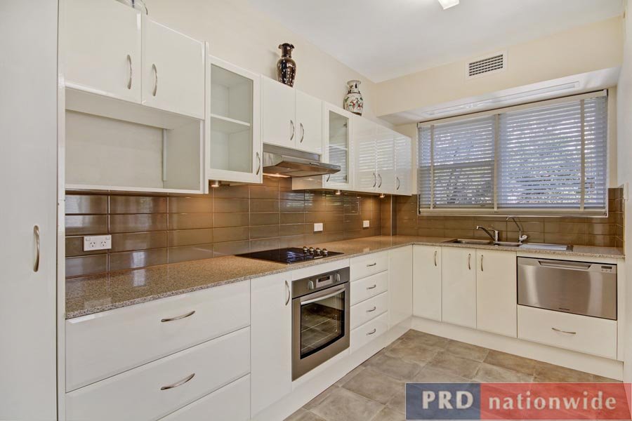 3/30 Wonoona Parade OATLEY 2