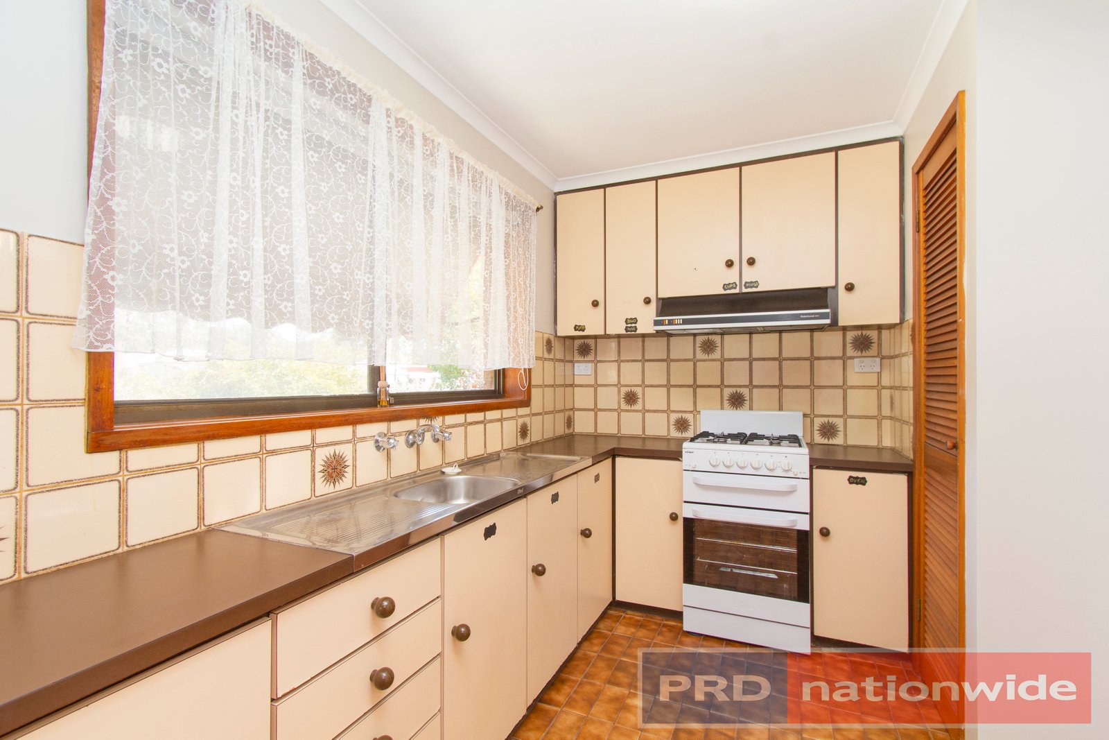 3/301 Main Road GOLDEN POINT 4