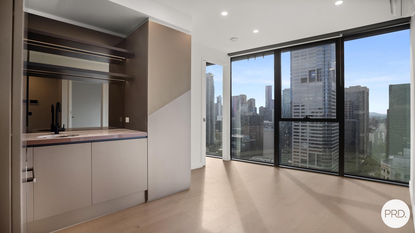 3305/138 Spencer Street MELBOURNE 1