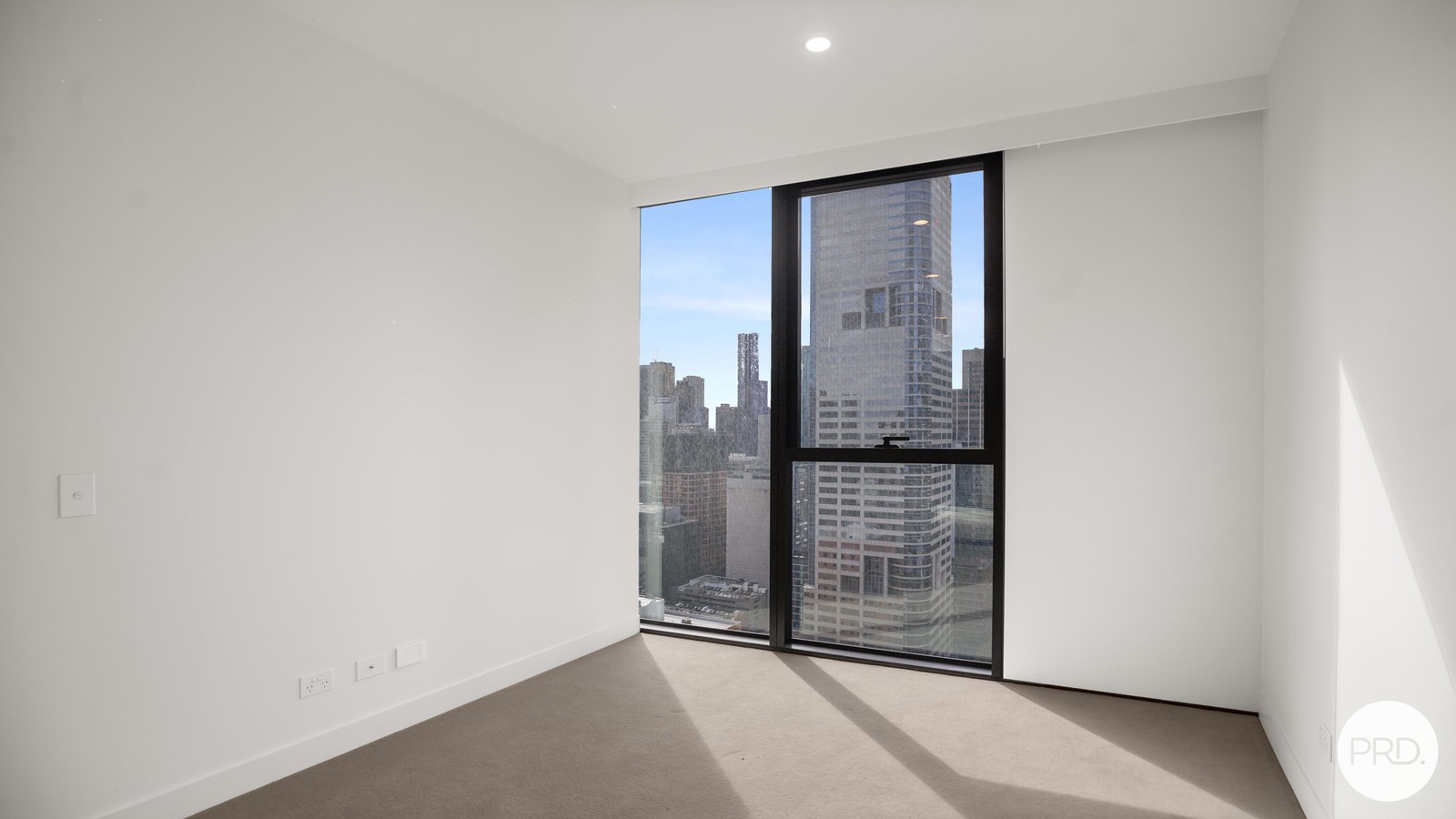 3305/138 Spencer Street MELBOURNE 6