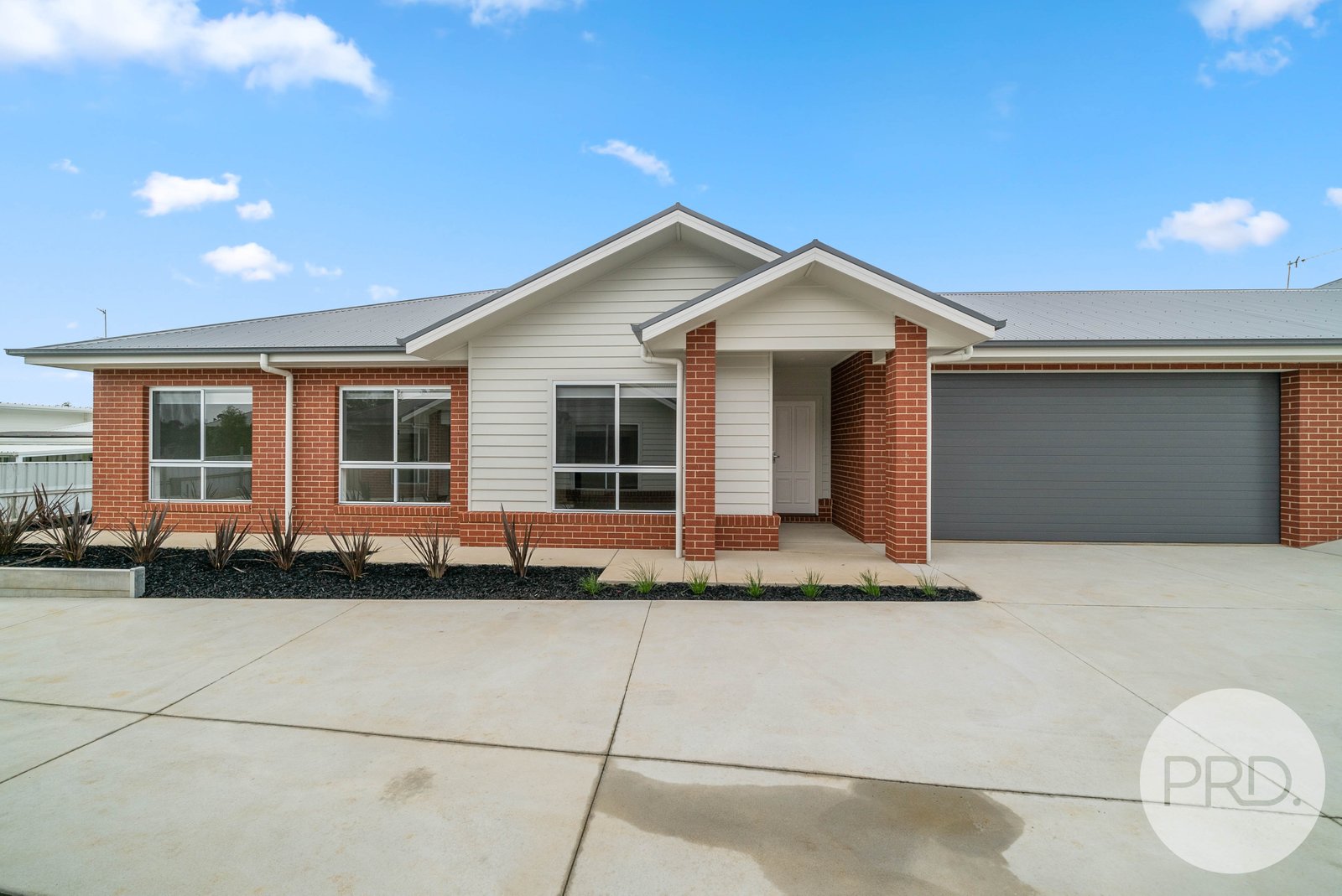 3/309 Lake Albert Road KOORINGAL 1