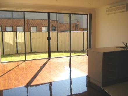 Gallery: 3/31-35 Wickham Road