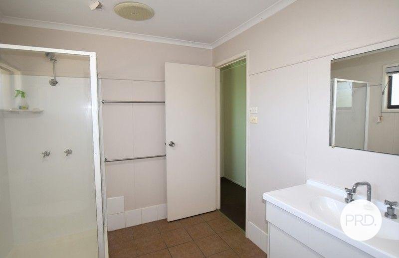 3/31 French Street GLADSTONE 2